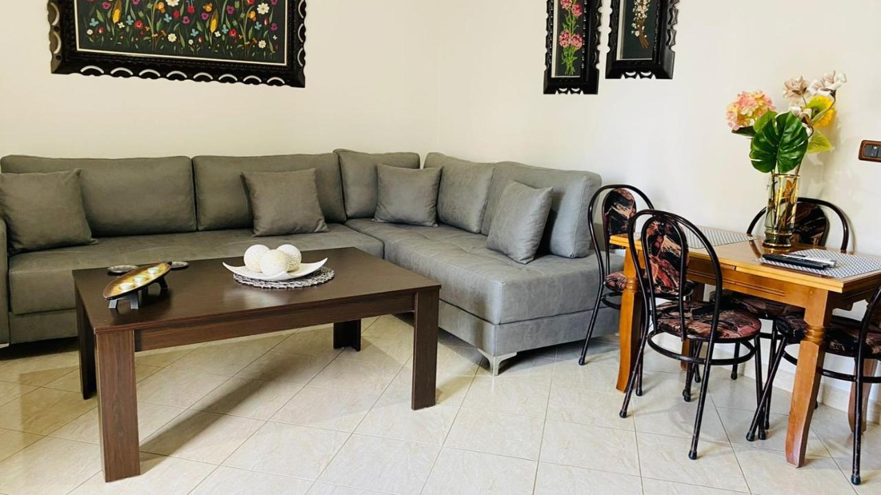 Aria Apartment's Wlora